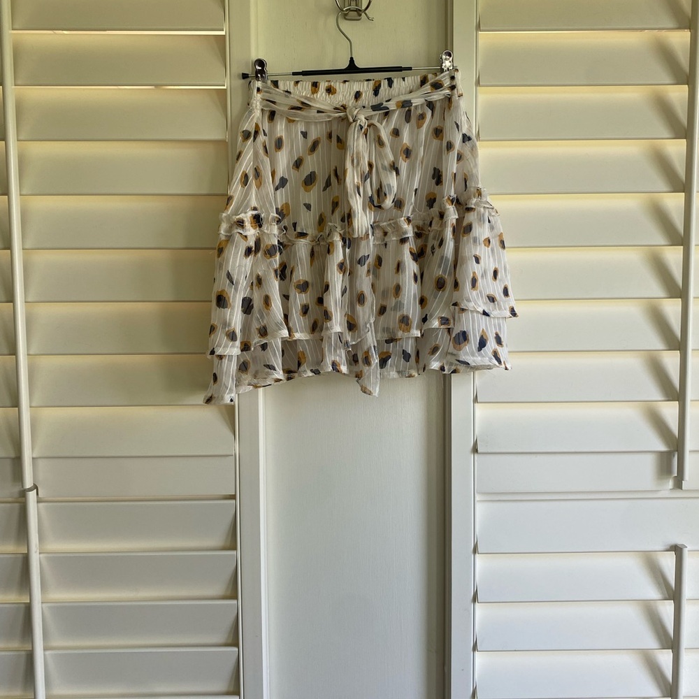 Chic Leaf Print Mini Skirt